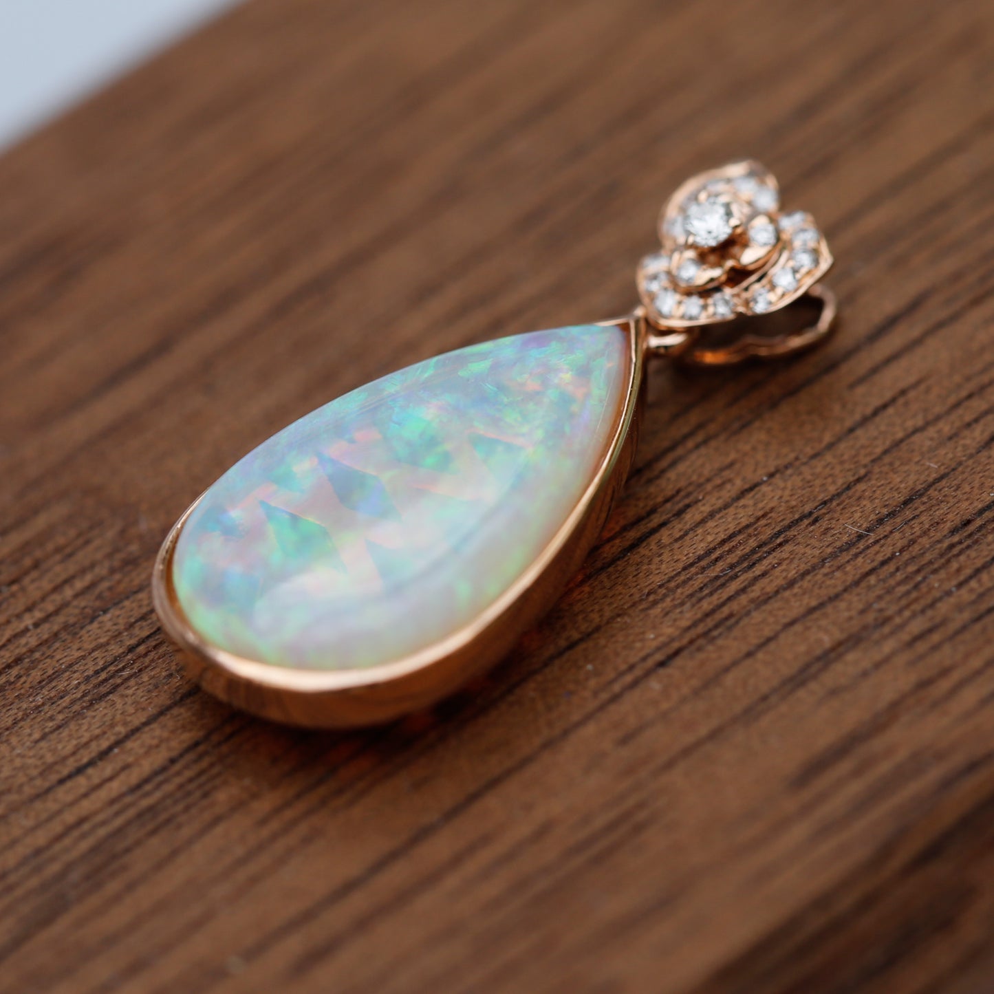 2.74cts Natural Australia Solid Opal w/Diamond 18K Rose Gold Pendant 10.4cts KG209